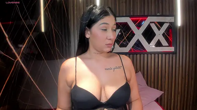 دردشة Miah_Palacio الجنسية المباشرة