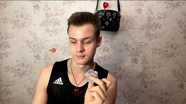 BigBabyMax live XXX chat
