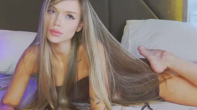 MarilynNova's Live XXX Chat