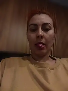AnnyaEvans Adlı Modelin Canlı XXX Sohbeti