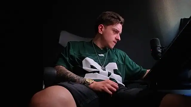 FelixStarkk live XXX chat