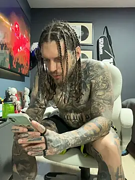 Živý XXX chat ThomasHells