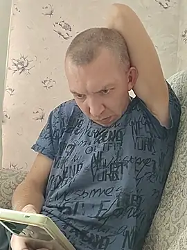 צ'אט XXX בשידור חי של _uncle_Mitya-43_
