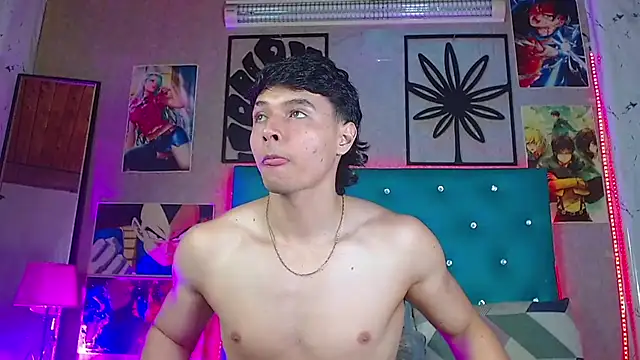 LiamAndrewzz Adlı Modelin Canlı XXX Sohbeti