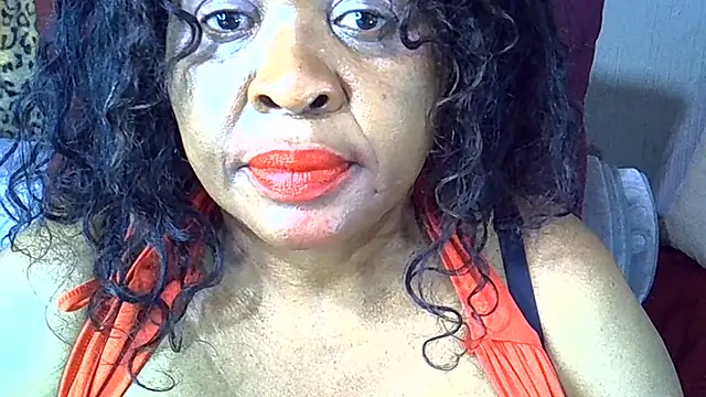 Ebony_Cougar Live XXX-Chat