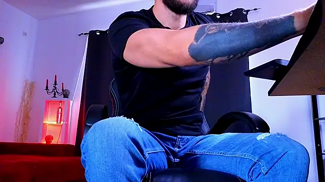 MightyAaron66 Chat XXX live