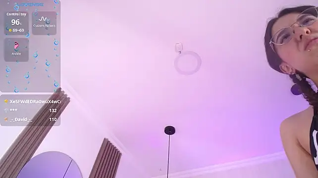 AmaraDavis1's Live XXX Chat