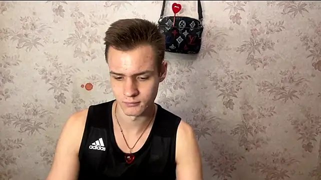 Онлайн чат XXX BigBabyMax