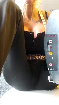 Ninasweden Adlı Modelin Canlı XXX Sohbeti