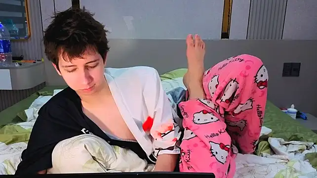 Chat XXX en directo de Timothy_Fox