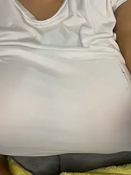 ShortShaly Show in webcam