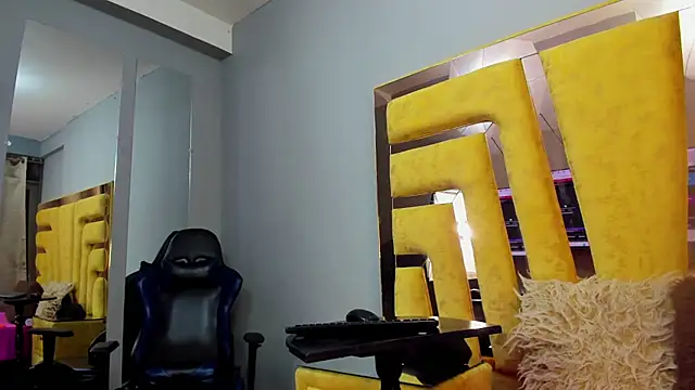 EstebanValdezs' Live XXX Chat