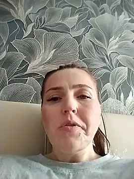 SweetyMommy77's Live XXX Chat