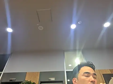 OnlyPantsのライブXXXチャット