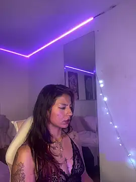 Chat +18 de SamathaMay ao vivo