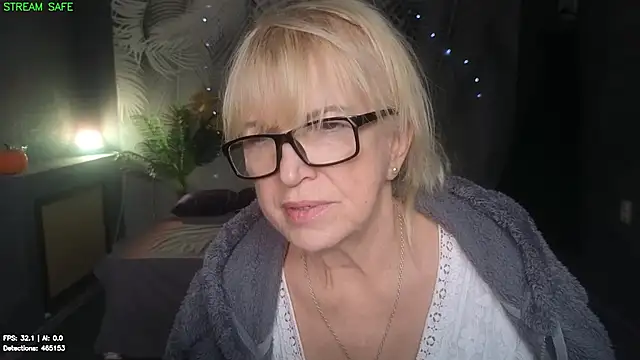 Chat +18 de Dr_Mireille ao vivo