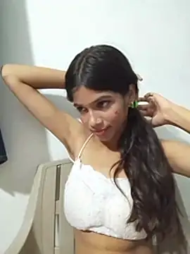 HIE-JANVI's Live XXX Chat