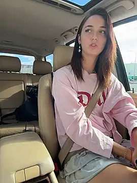 DollyTall XXX чат на живо