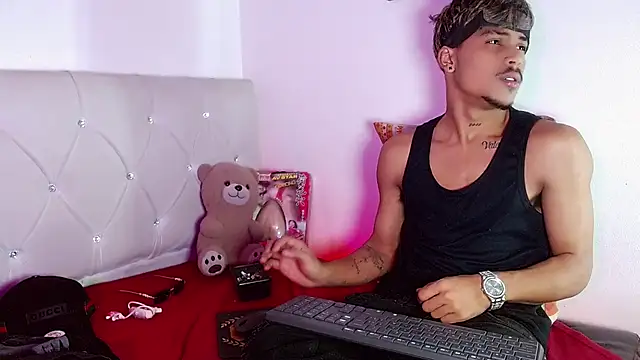 צ'אט XXX בשידור חי של Angel_foxc13