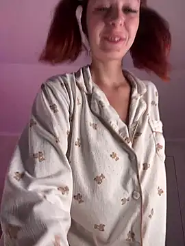 Chatroom XXX en direct de LynaFrost