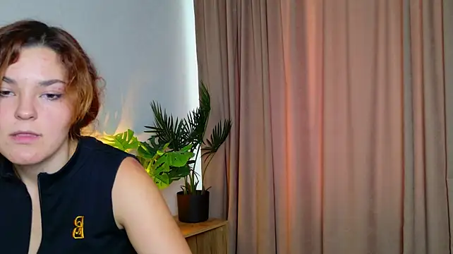 LeyaaStarr 라이브 XXX 채팅