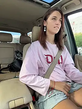 DollyTall Live XXX Chat