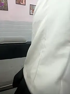 QUONEI773 在線直播表演