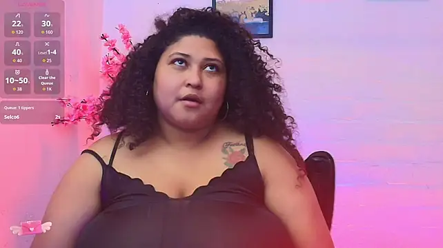 Ayliinn_ élő XXX-chatje