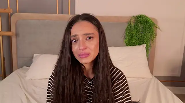 Chat +18 de AdoraCortes ao vivo