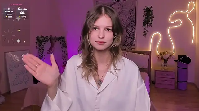 Lisa_Blossom Chat XXX live