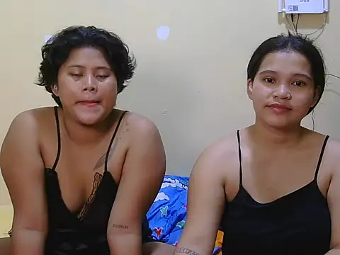 TwinityX live XXX chat