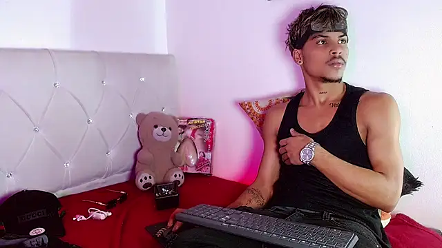 Chat XXX en directo de Angel_foxc13