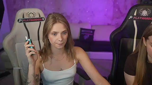 Angy_Netal – Naživo XXX chat