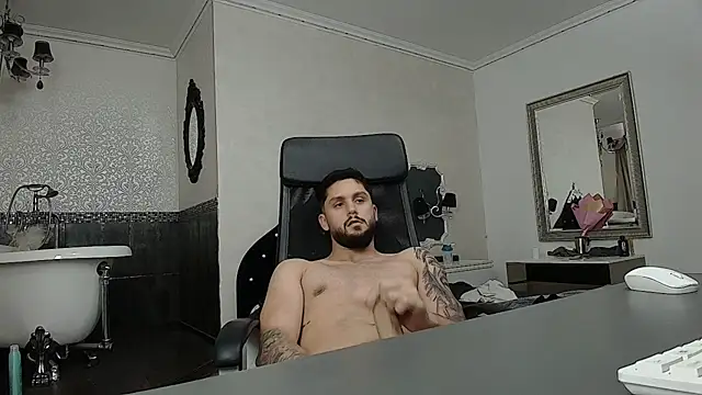 TroyWadee Chat XXX live
