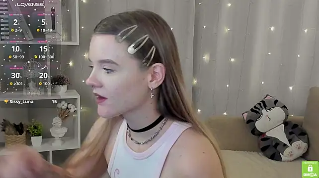 Emma_peach 现场XXX聊天