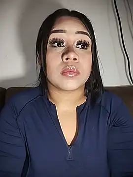 cami__sexy Adlı Modelin Canlı XXX Sohbeti