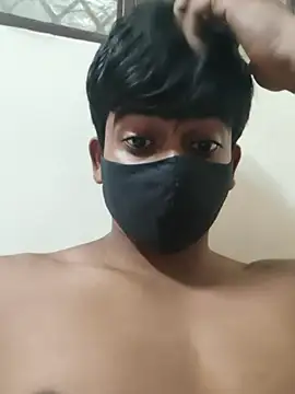 12ashujii Adlı Modelin Canlı XXX Sohbeti