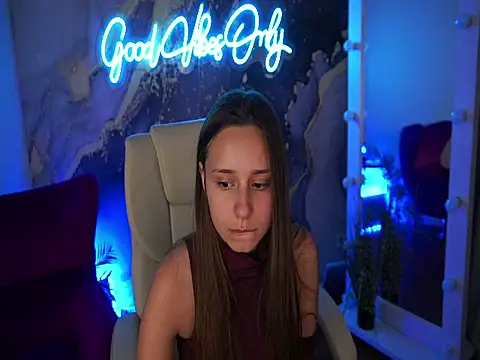 TinyNatalie's Live XXX Chat