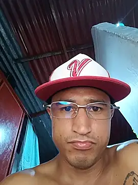 Fitneehot live XXX chat
