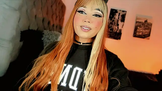 misstreslatin's Live XXX Chat