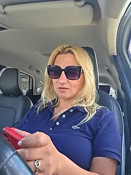 KaylinJan live XXX chat