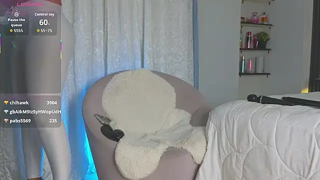 almaa_18's Live XXX Chat