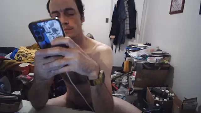 Chatroom XXX en direct de JohnnyMoves