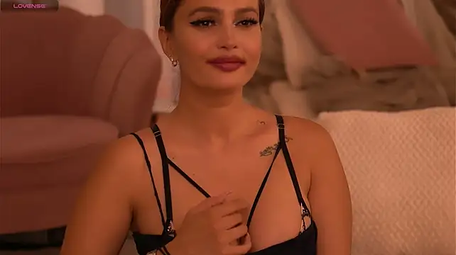 ZairaLure Live XXX-Chat