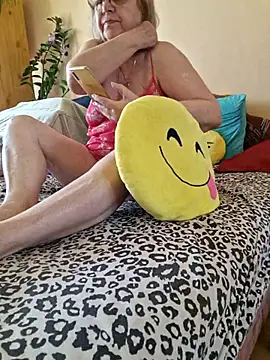 XXX chat uživo modela Dorina