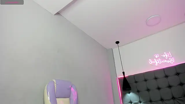 Chat XXX ao vivo de scarletcherry18