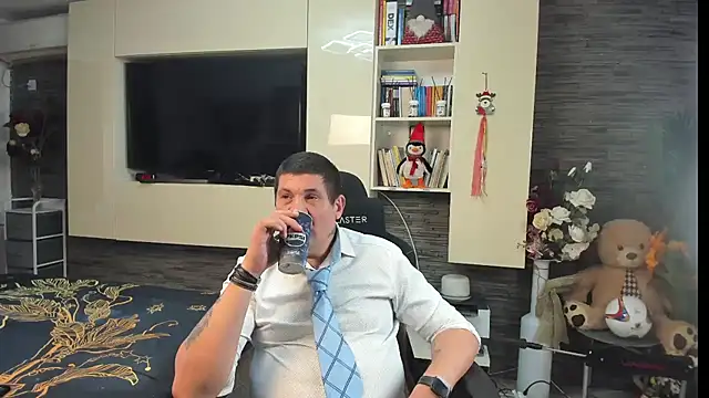 SpartacusDaddy48 라이브 XXX 채팅