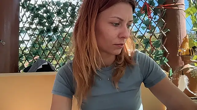 karo123421 élő XXX-chatje