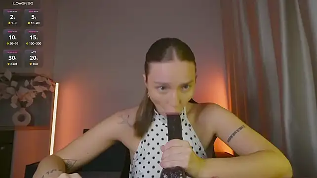 צ'אט XXX בשידור חי של violla_sinzz