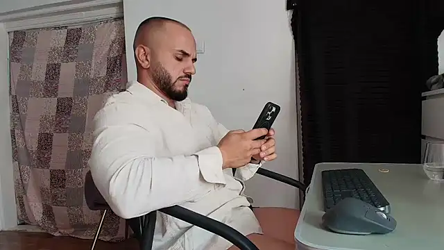 supermanboy94's Live XXX Chat